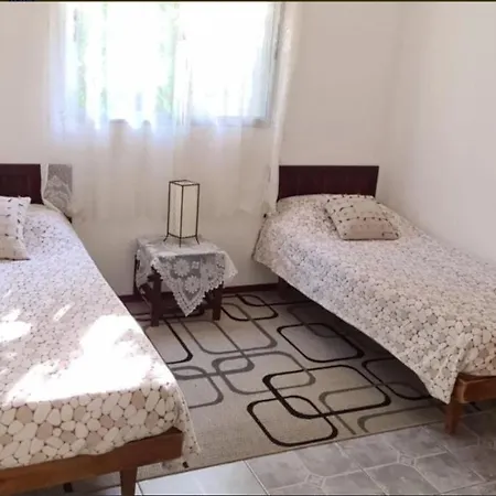 Preciosa Casa En La Tranquilidad De Colonia Relajate Con Toda La Familia Donde La Tranquilidad Se Respira - A Una Cuadra De La Mejor Zona De La Rambla De Colonia Del Sacramento Te Espera Esta Casa Para Pasar Las Vacaciones En Familia Exterior photo